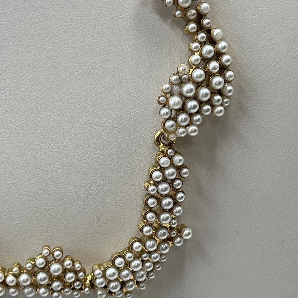 Oscar de la Renta Crystal Torn Paper Pearl Glamour Antique Gold Tone Necklace - Picture 7 of 12